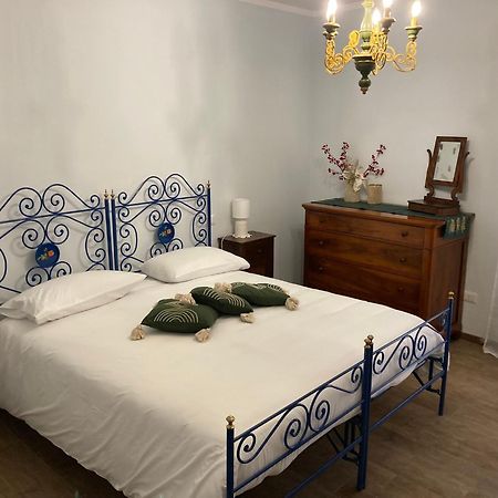 Casa Vacanze Il Borgo กุบบีโอ ภายนอก รูปภาพ