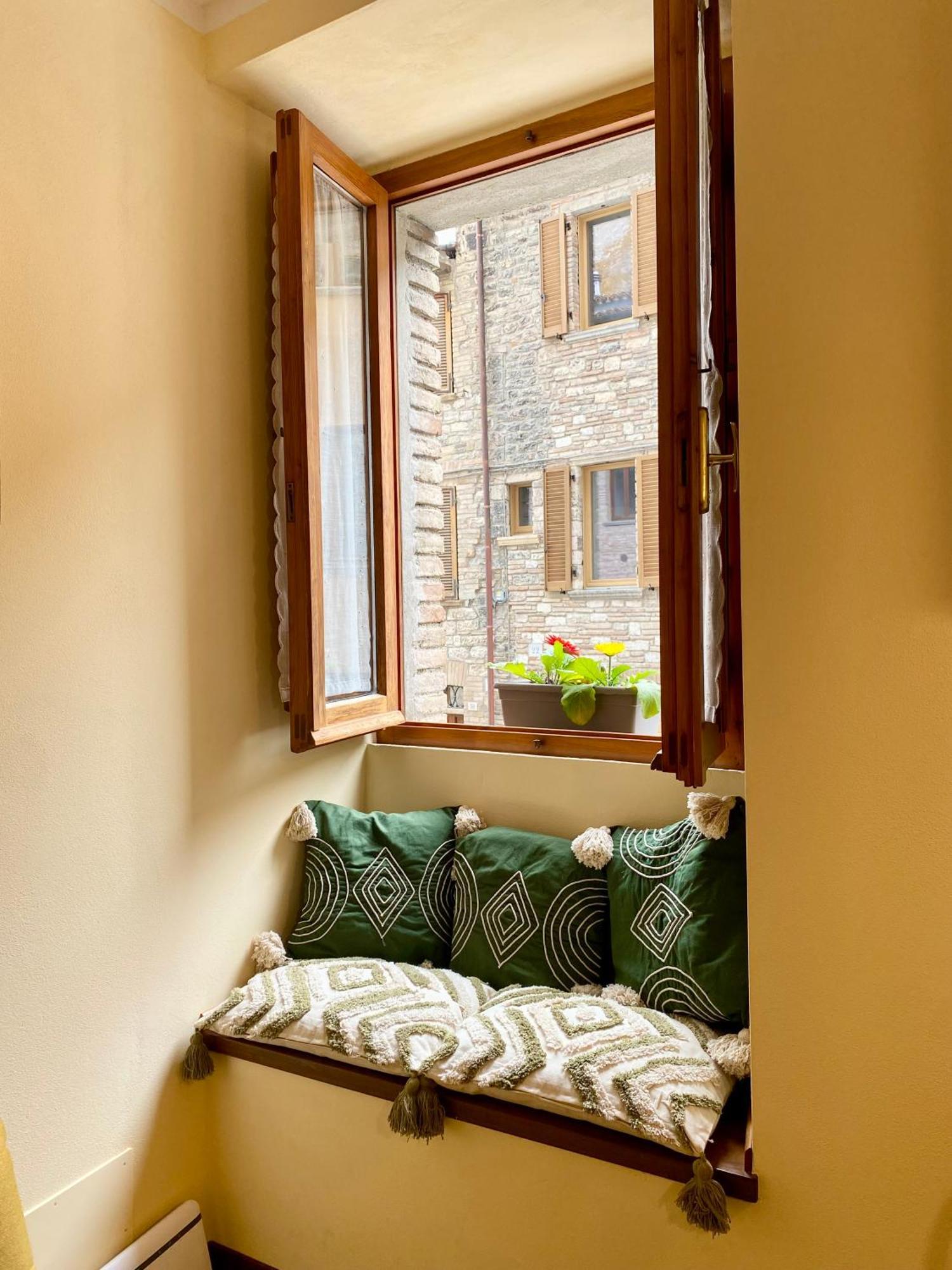 Casa Vacanze Il Borgo กุบบีโอ ภายนอก รูปภาพ