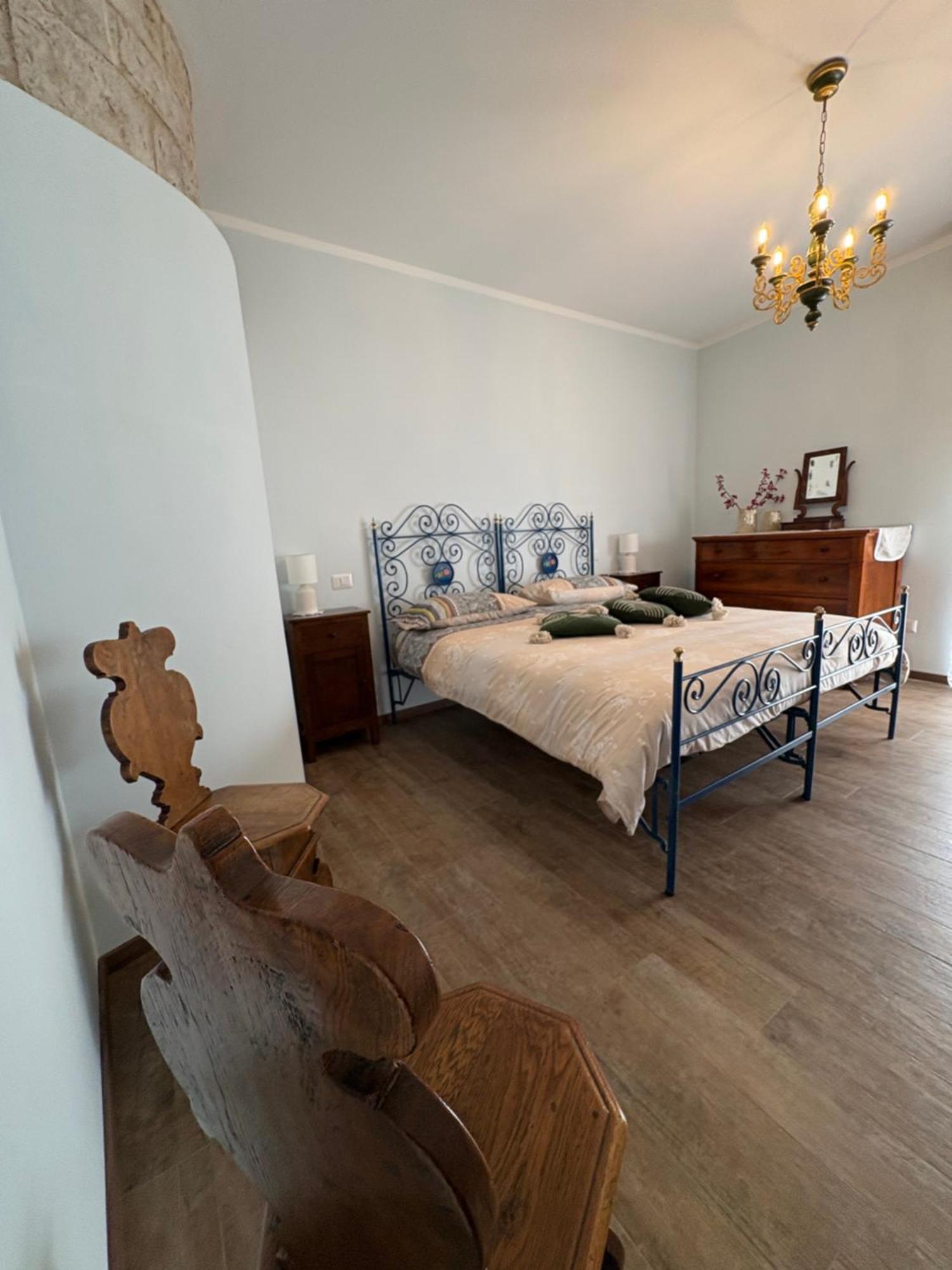 Casa Vacanze Il Borgo กุบบีโอ ภายนอก รูปภาพ